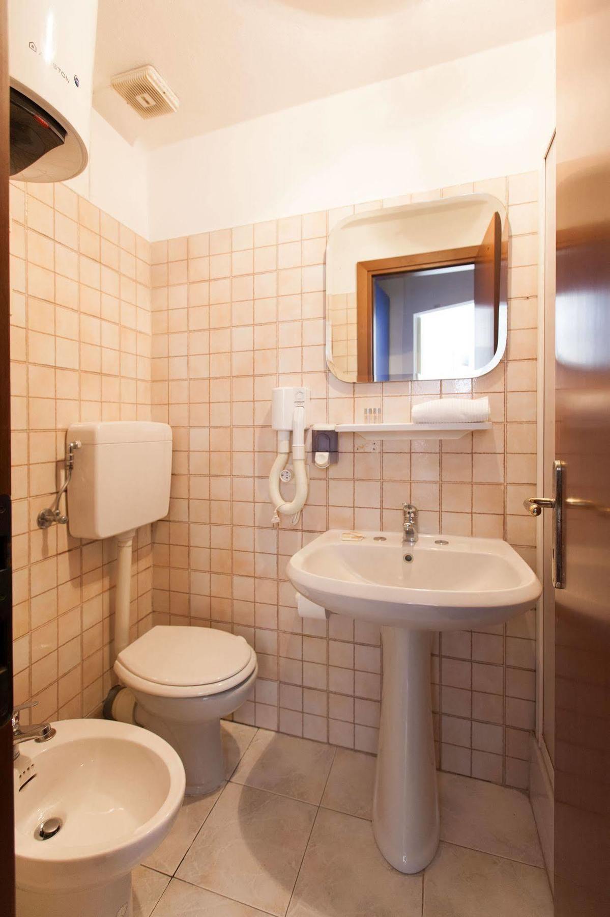 Appartamenti E Camere Edi Riomaggiore Buitenkant foto